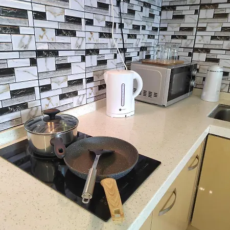 Exclusive Studio/ 1~4Pax/ Gurney/ Mansion One